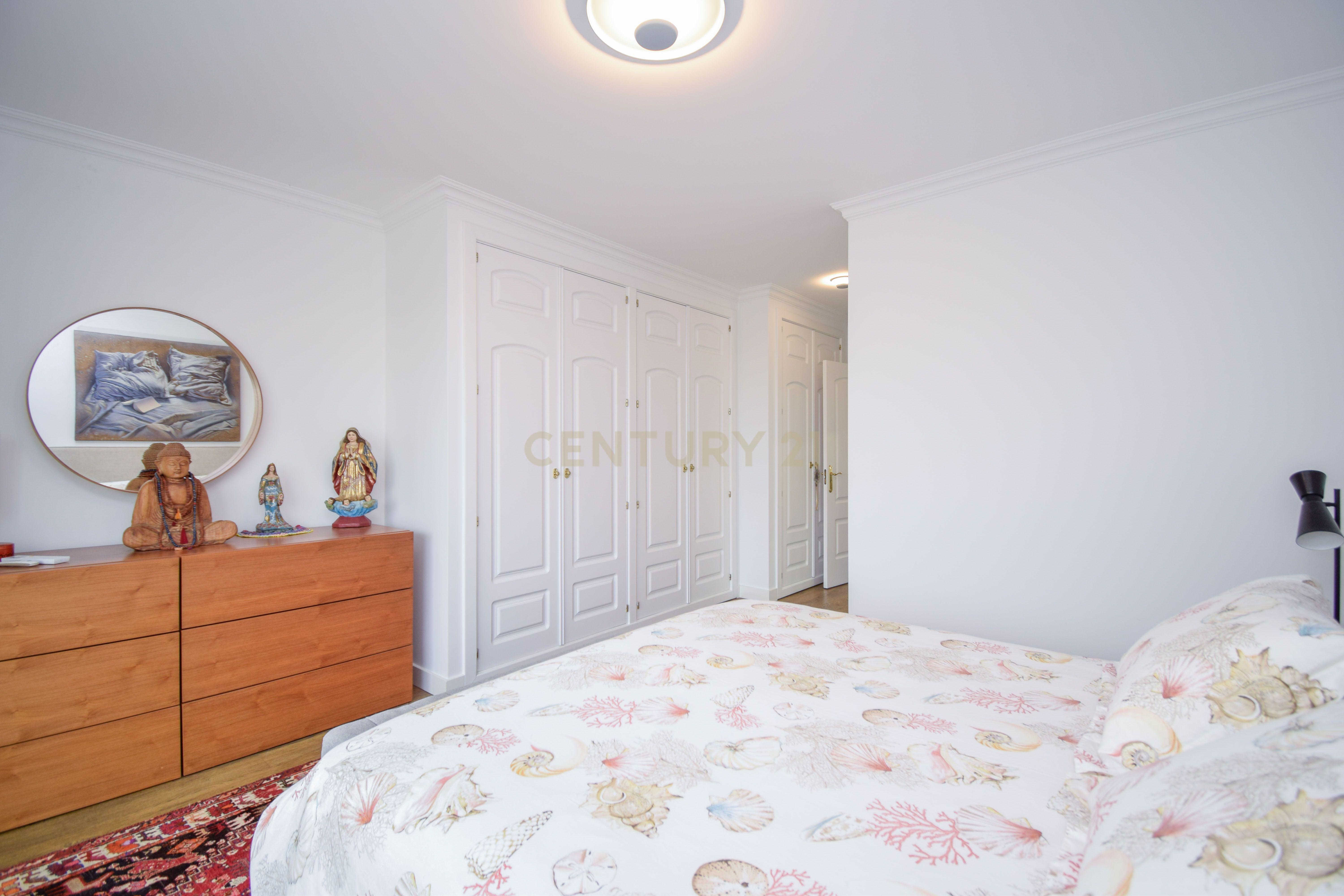 Apartamento T3 Duplex Cascais centro - Image 21
