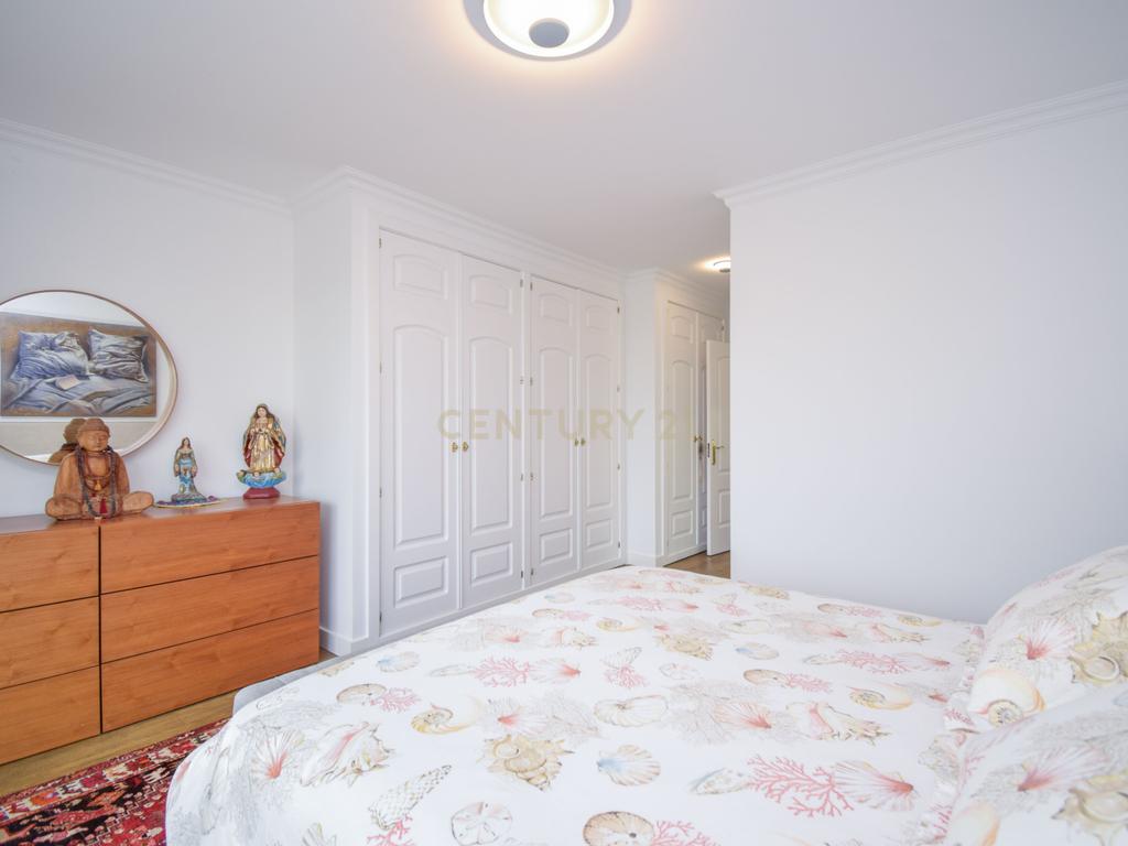 Apartamento T3 Duplex Cascais centro - Image 21