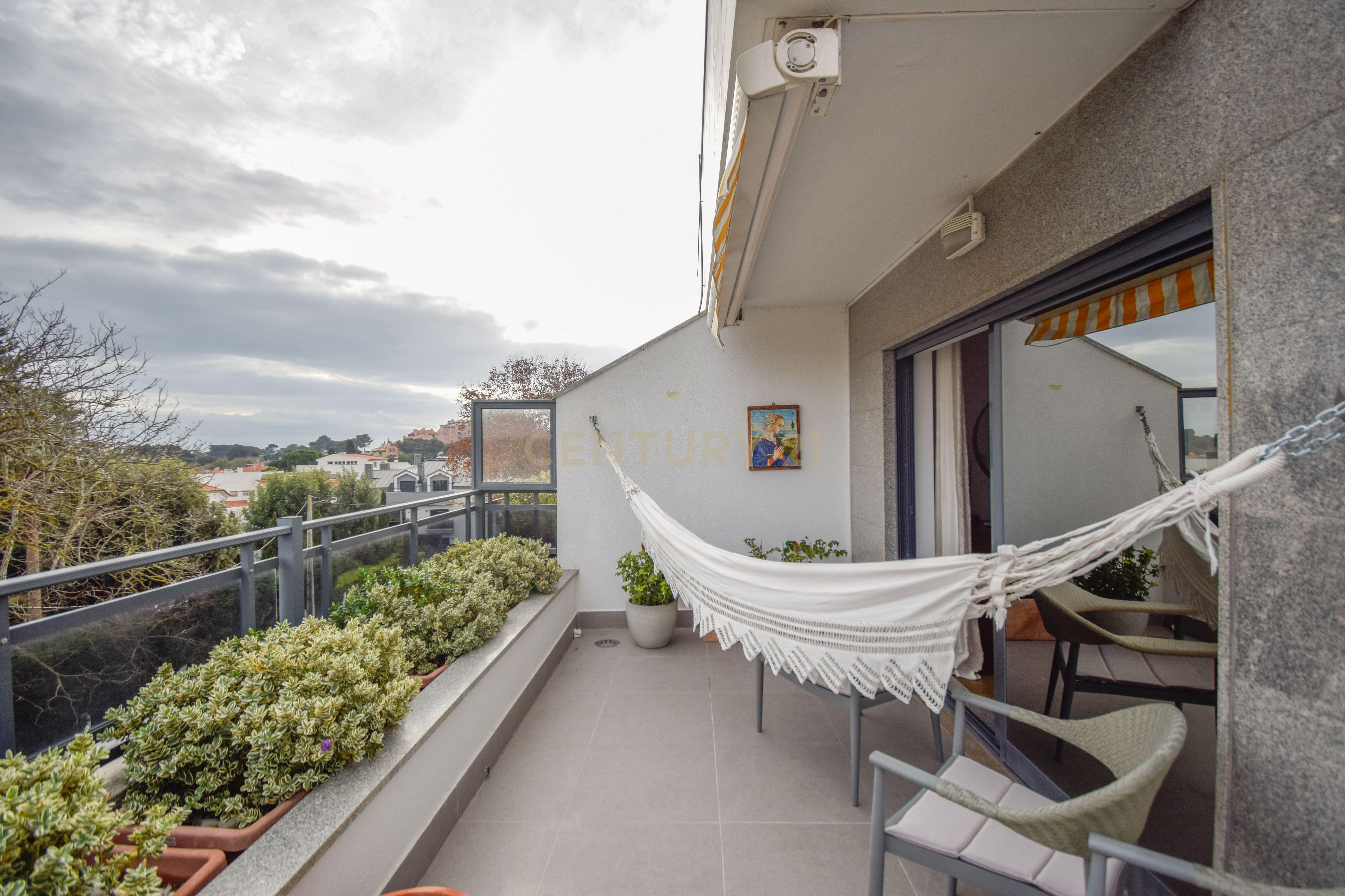 Apartamento T3 Duplex Cascais centro - Image 3