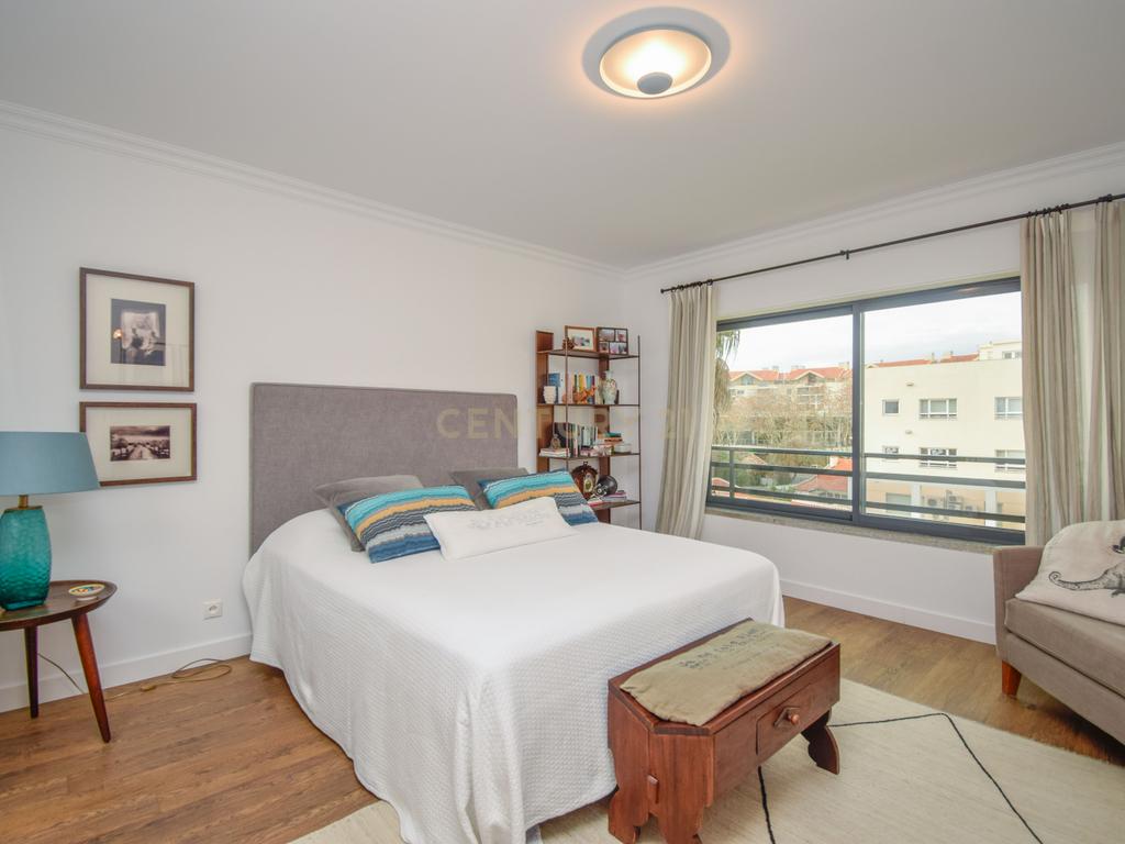 Apartamento T3 Duplex Cascais centro - Image 20