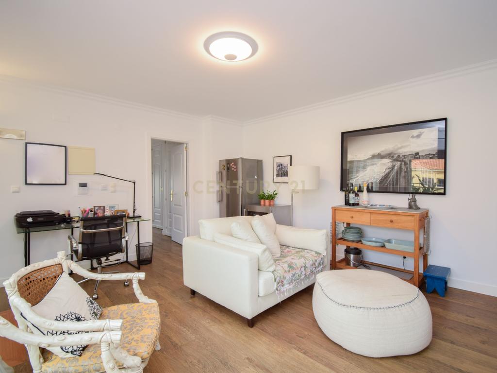 Apartamento T3 Duplex Cascais centro - Image 31