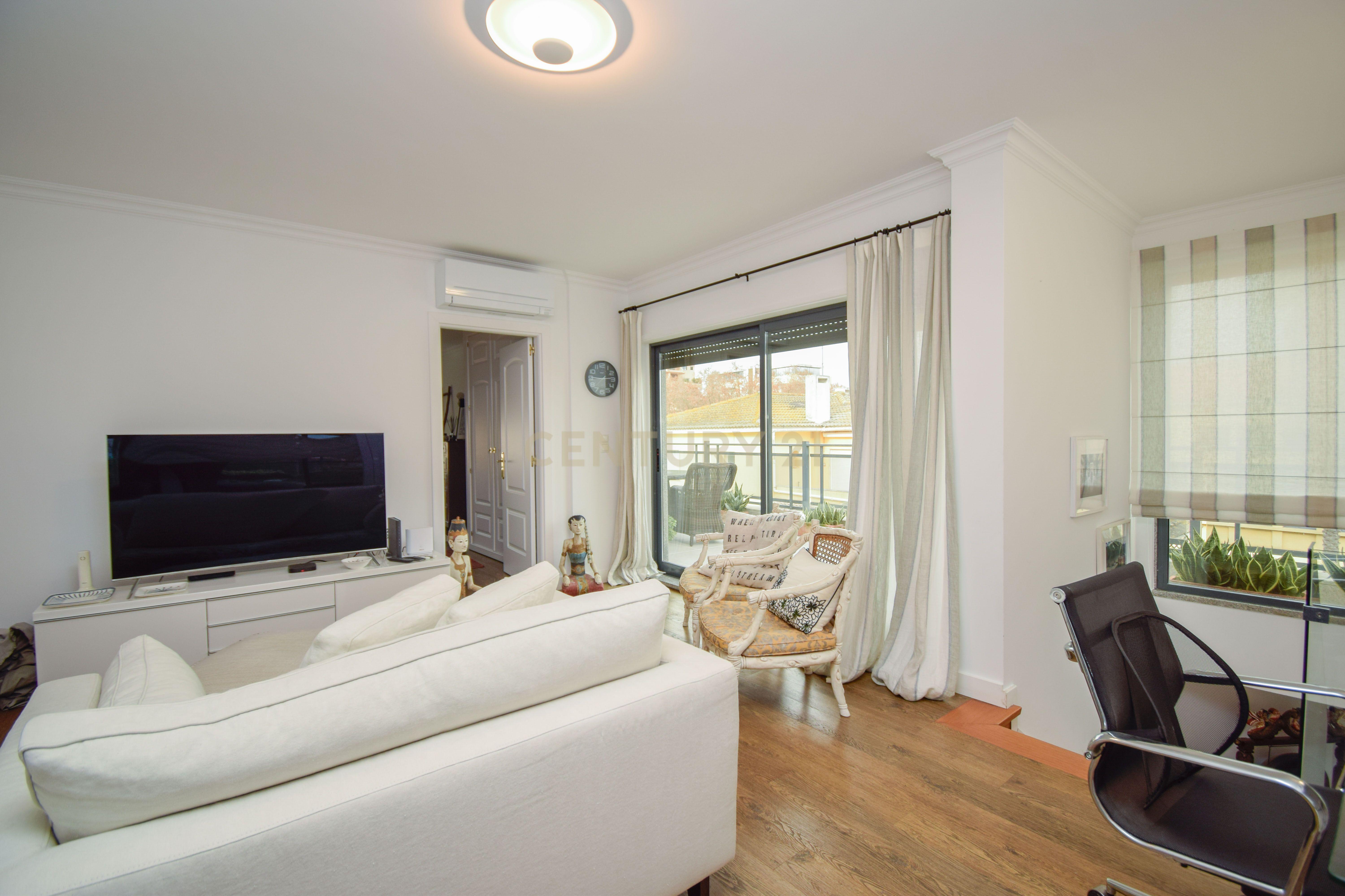 Apartamento T3 Duplex Cascais centro - Image 32