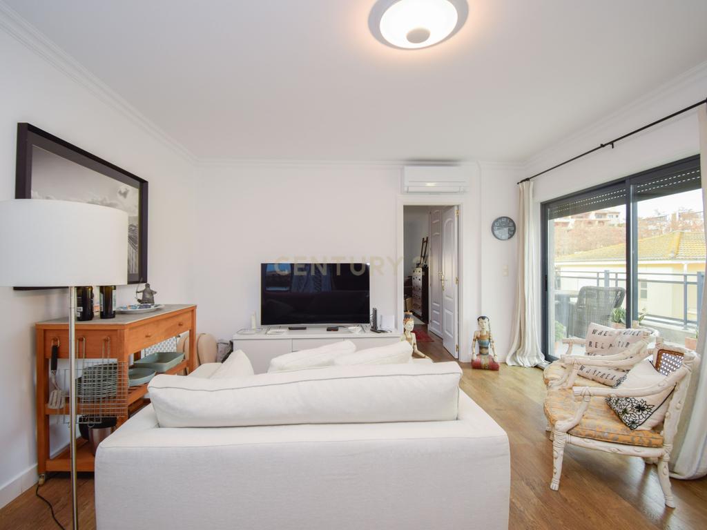 Apartamento T3 Duplex Cascais centro - Image 30