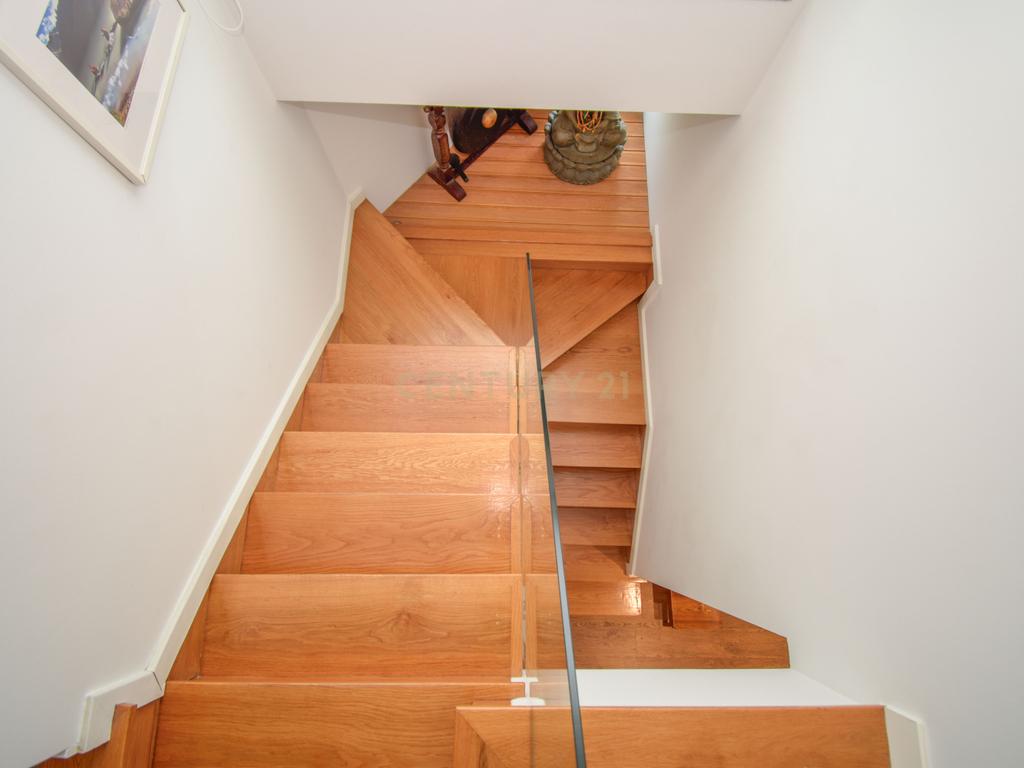 Apartamento T3 Duplex Cascais centro - Image 19