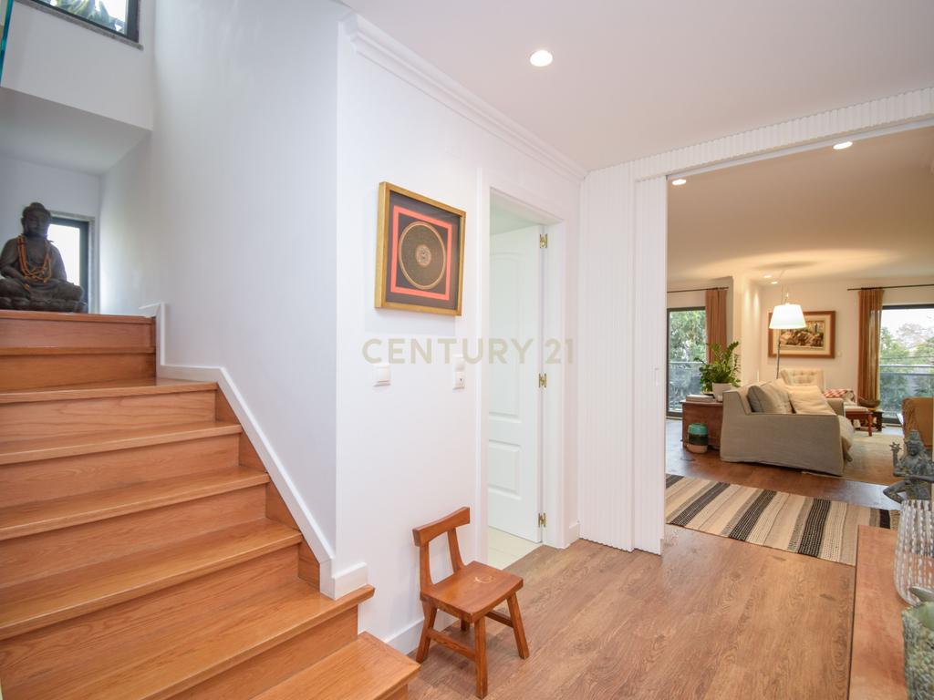 Apartamento T3 Duplex Cascais centro - Image 16