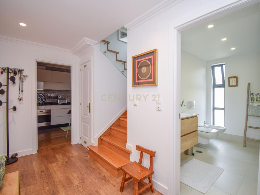 Apartamento T3 Duplex Cascais centro - Image 17