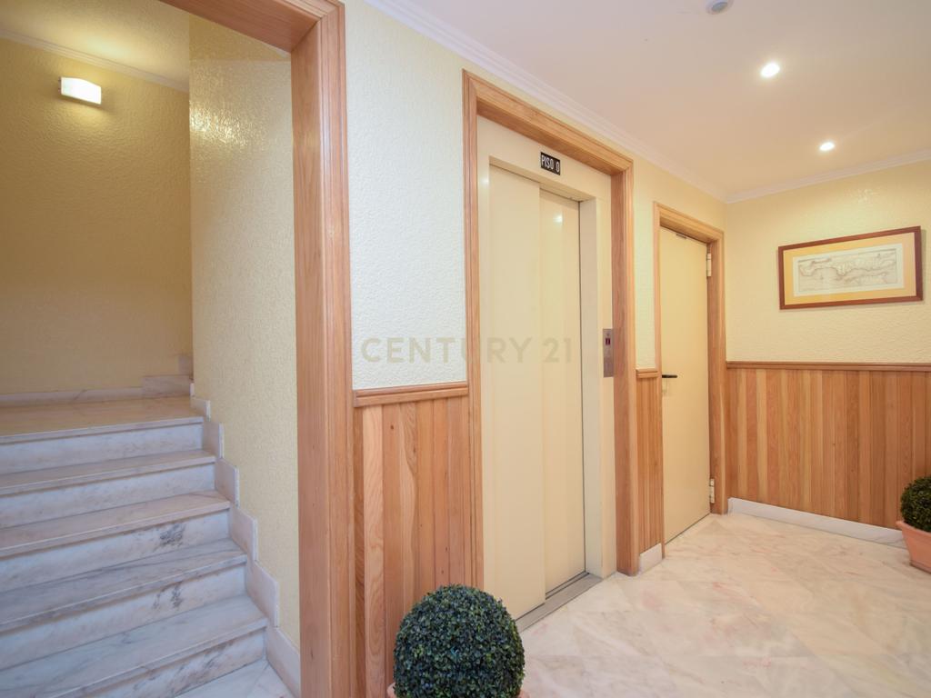 Apartamento T3 Duplex Cascais centro - Image 49