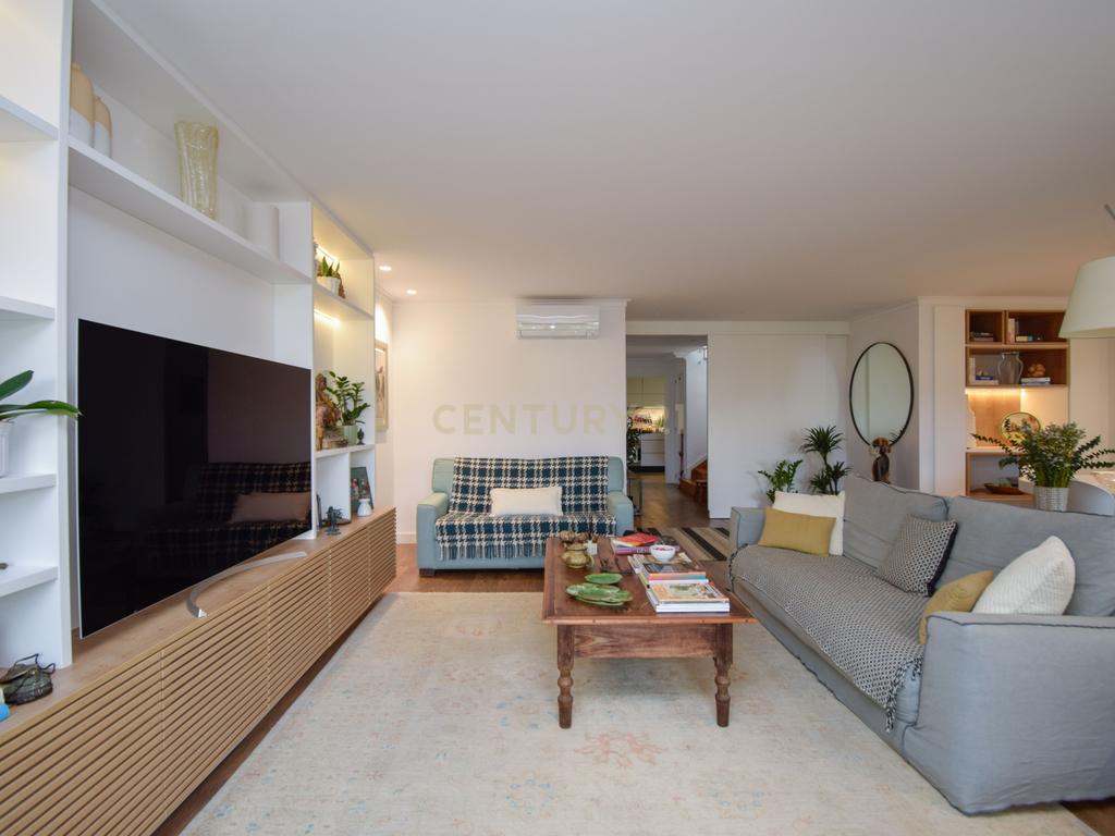 Apartamento T3 Duplex Cascais centro - Image 9