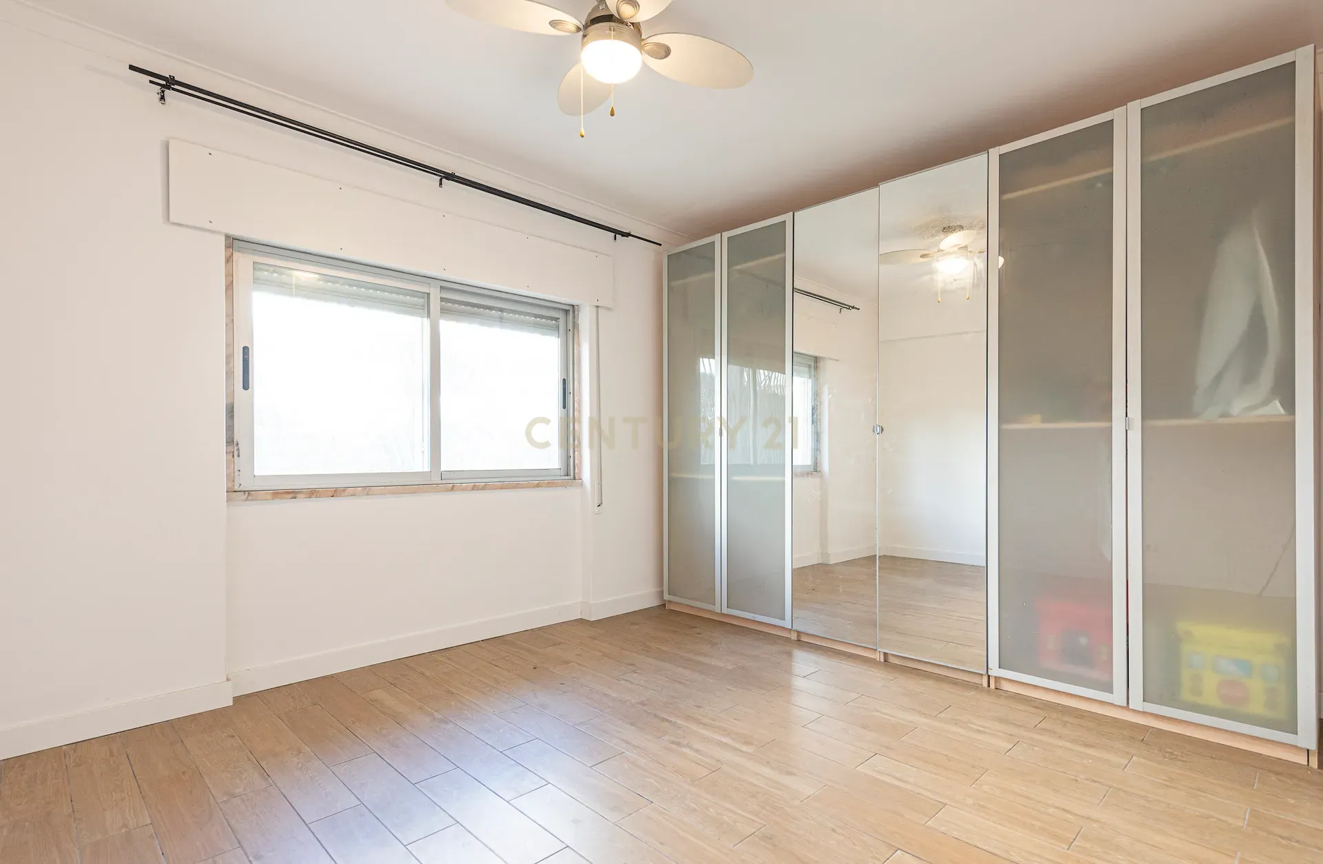 Apartamento T3 em Casal de São Brás - Image 10