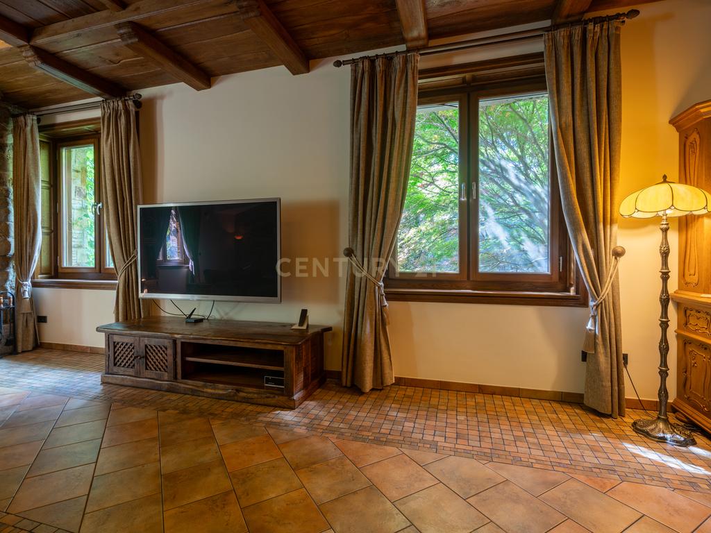 undefined - Image 21