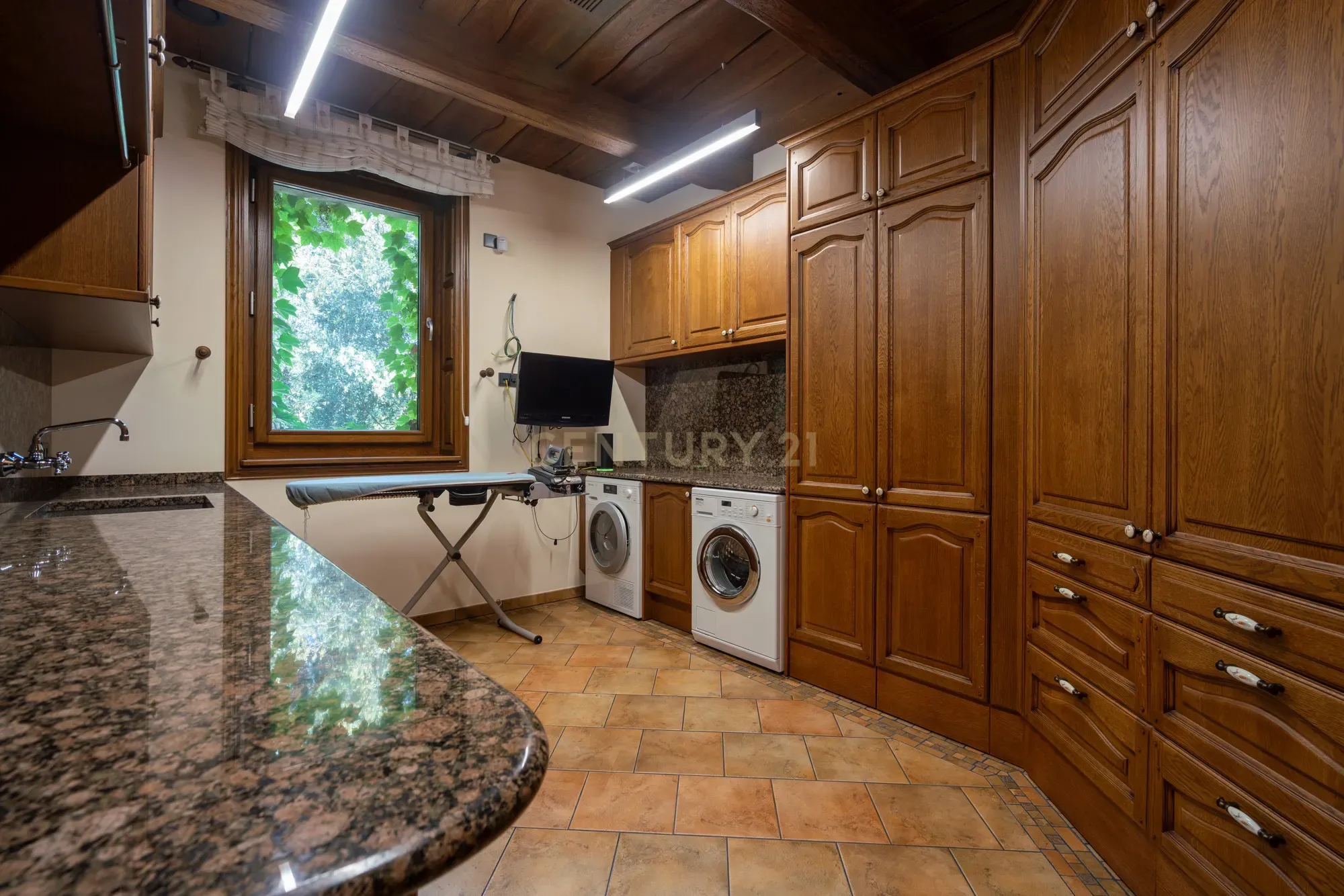 undefined - Image 28