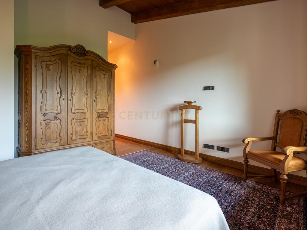 undefined - Image 42