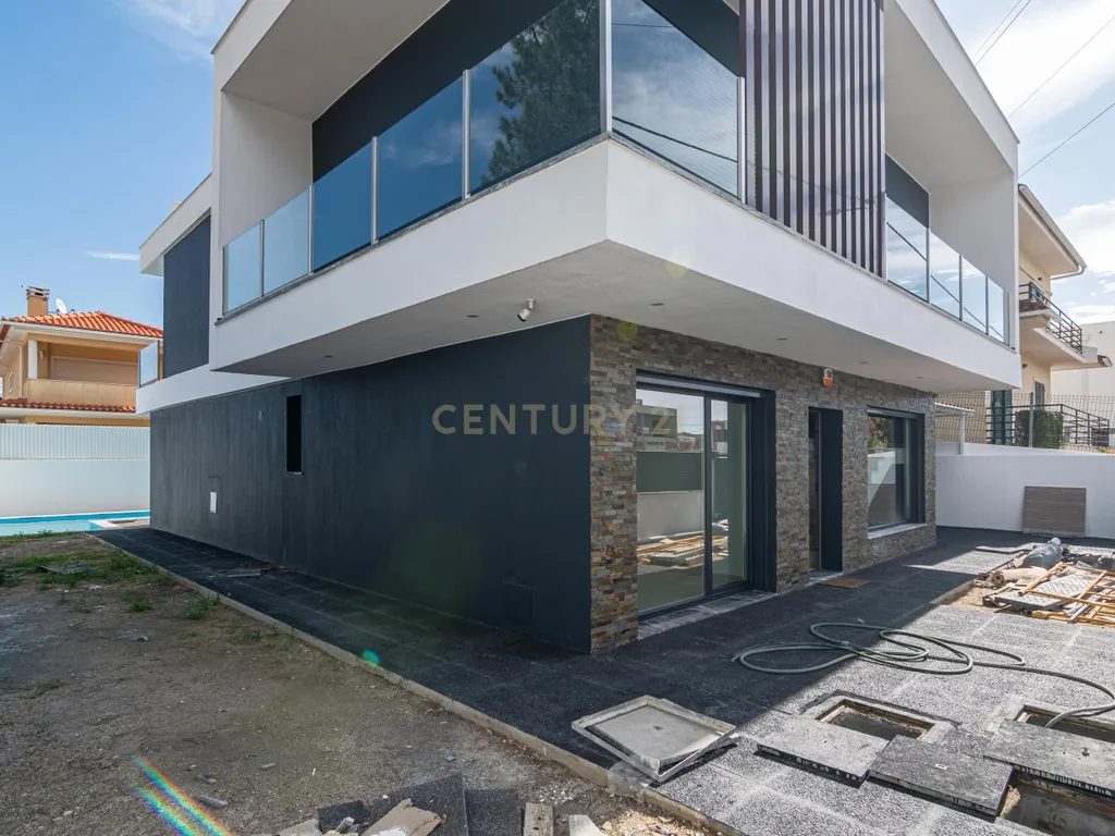 Moradia T4 com piscina - Image 55