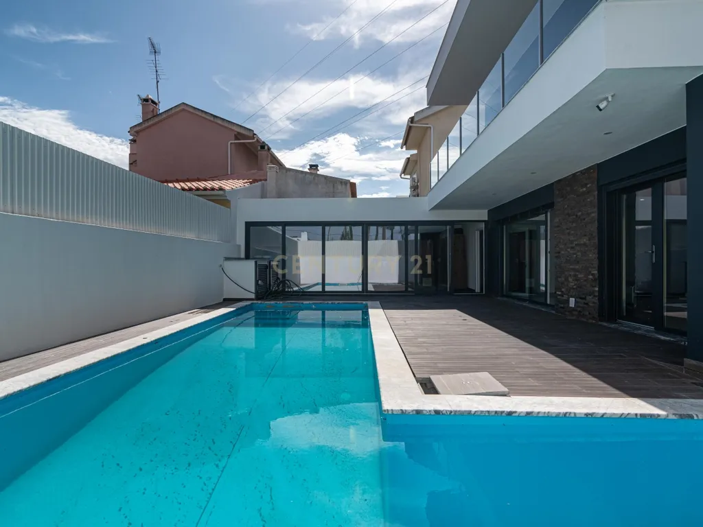 Moradia T4 com piscina - Image 42
