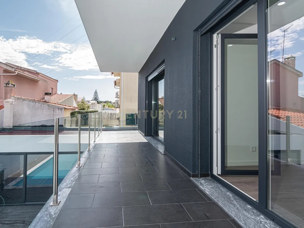Moradia T4 com piscina - Image 52