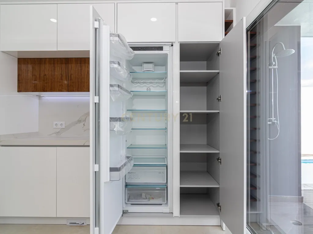 Moradia T4 com piscina - Image 21