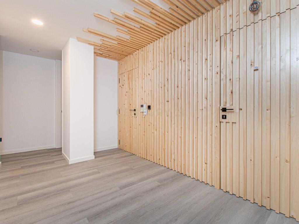 T4 na Av. E.U.A., Alvalade, Lisboa– apartamento renovado, luminoso e sofisticado - Image 6