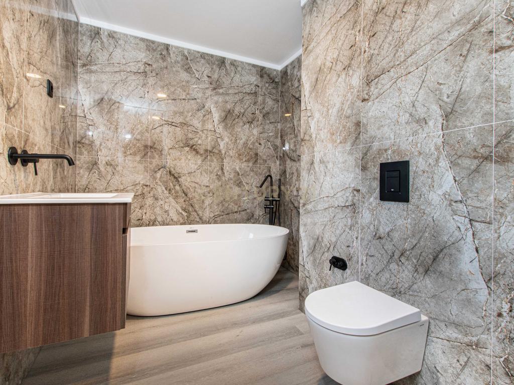 T4 na Av. E.U.A., Alvalade, Lisboa– apartamento renovado, luminoso e sofisticado - Image 20