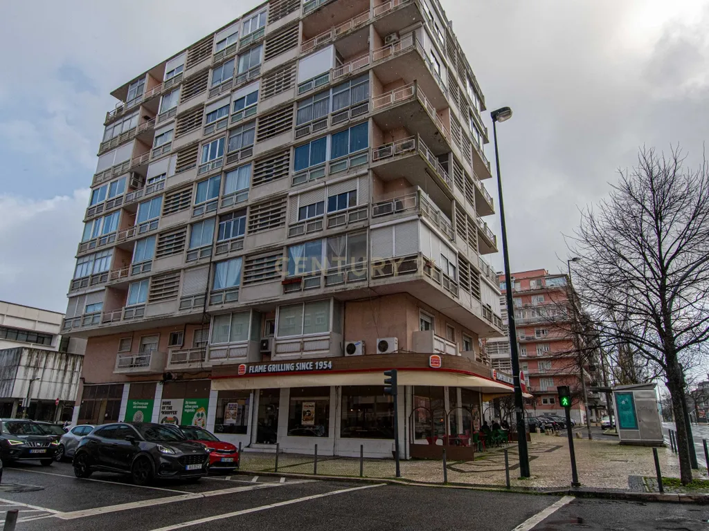 Apartamento T1 na Av. Roma, Alvalade – Luz, Conforto e Localização Privilegiada - Image 23