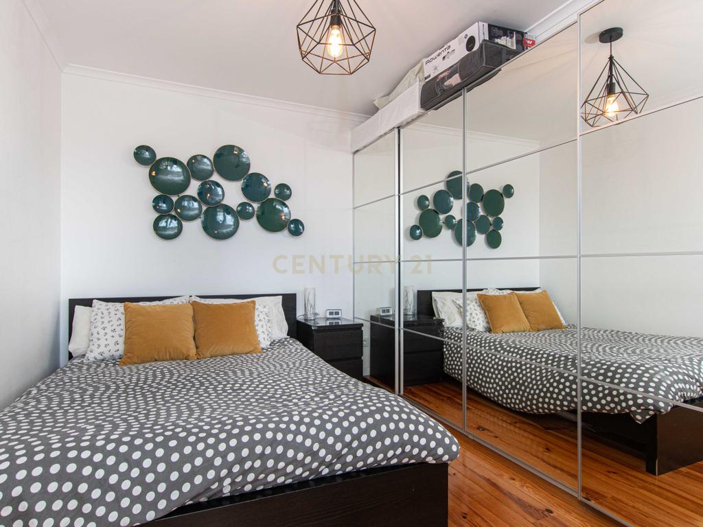 Apartamento T1 na Av. Roma, Alvalade – Luz, Conforto e Localização Privilegiada - Image 16