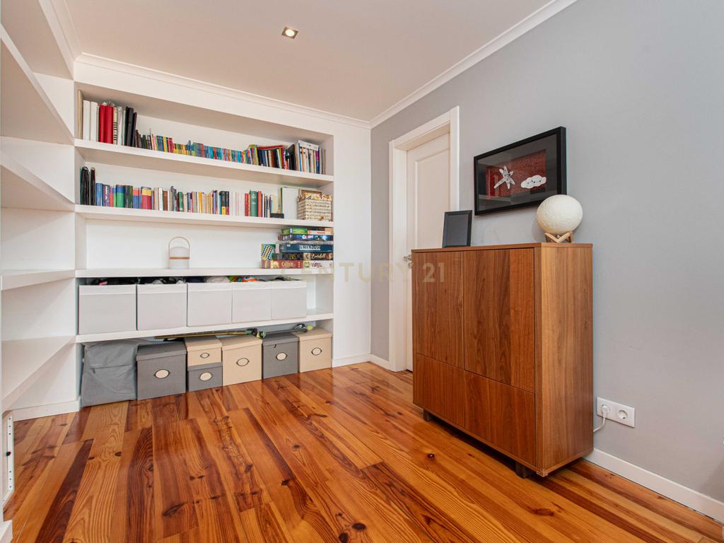 Apartamento T1 na Av. Roma, Alvalade – Luz, Conforto e Localização Privilegiada - Image 15