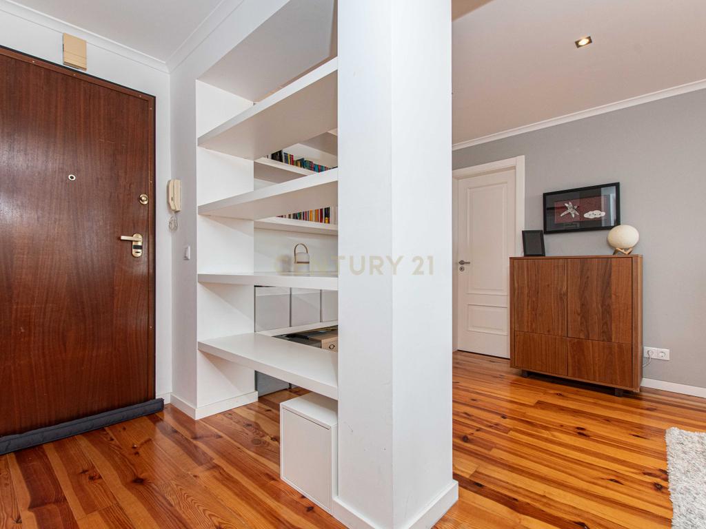 Apartamento T1 na Av. Roma, Alvalade – Luz, Conforto e Localização Privilegiada - Image 14