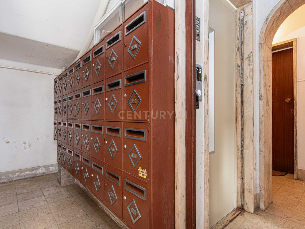 Apartamento T1 na Av. Roma, Alvalade – Luz, Conforto e Localização Privilegiada - Image 21