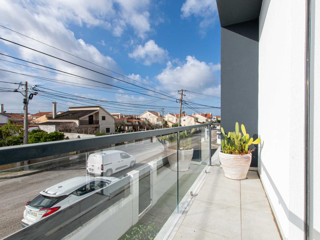 Moradia Isolada T4 Fernão Ferro, Seixal - Image 27