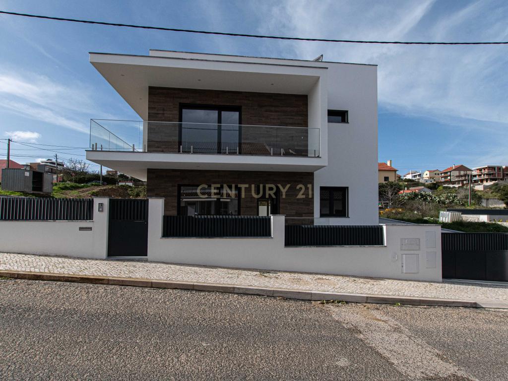 Moradia de 5 assoalhadas, Ramada, Odivelas - Image 41