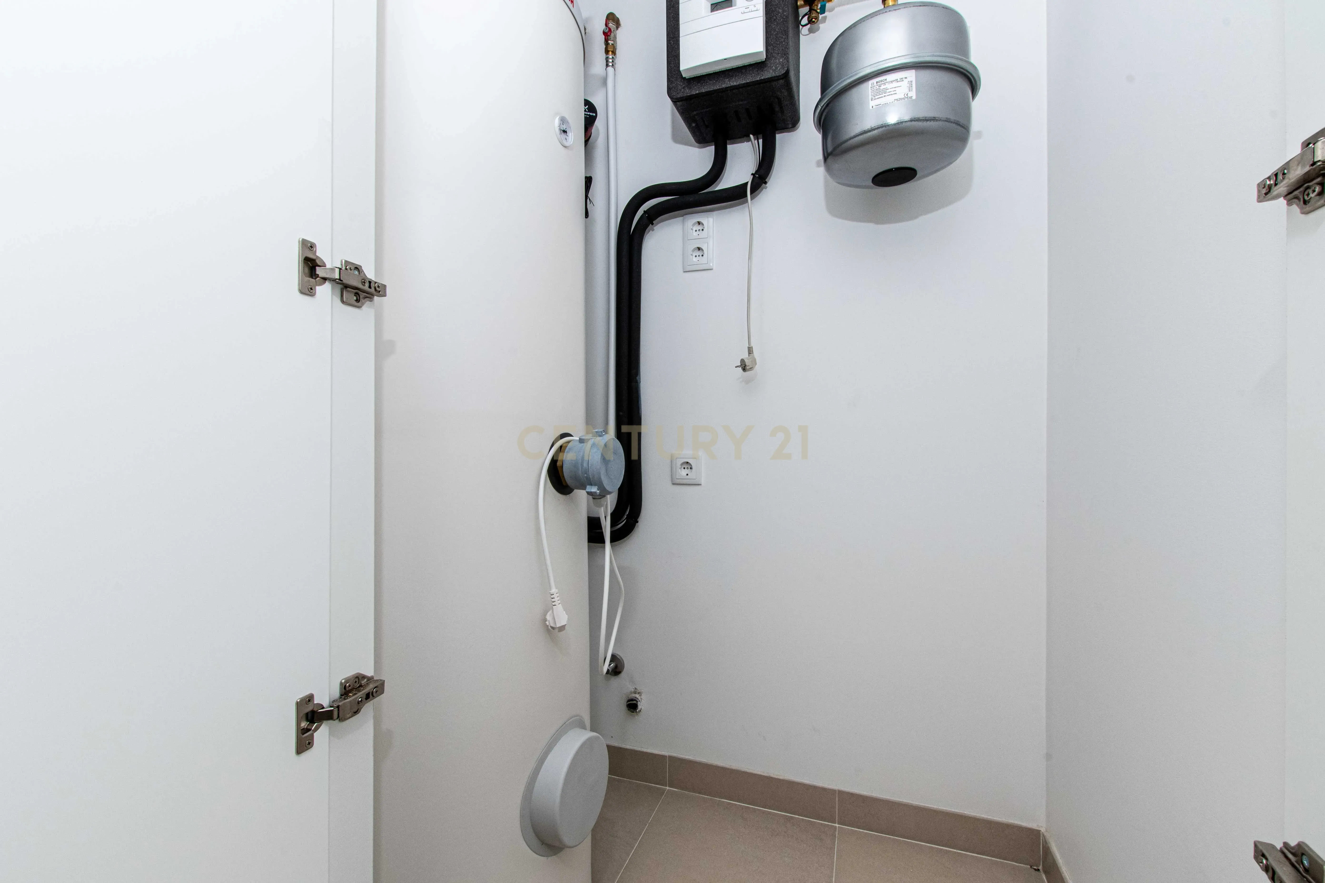 Moradia de 5 assoalhadas, Ramada, Odivelas - Image 15