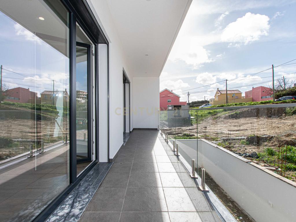 Moradia de 5 assoalhadas, Ramada, Odivelas - Image 18