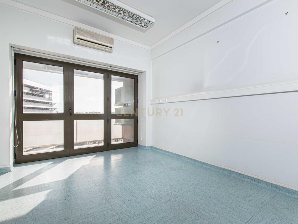 Apartamento T7 (Avenida Fontes Pereira de Melo/ Lisboa) - Image 30