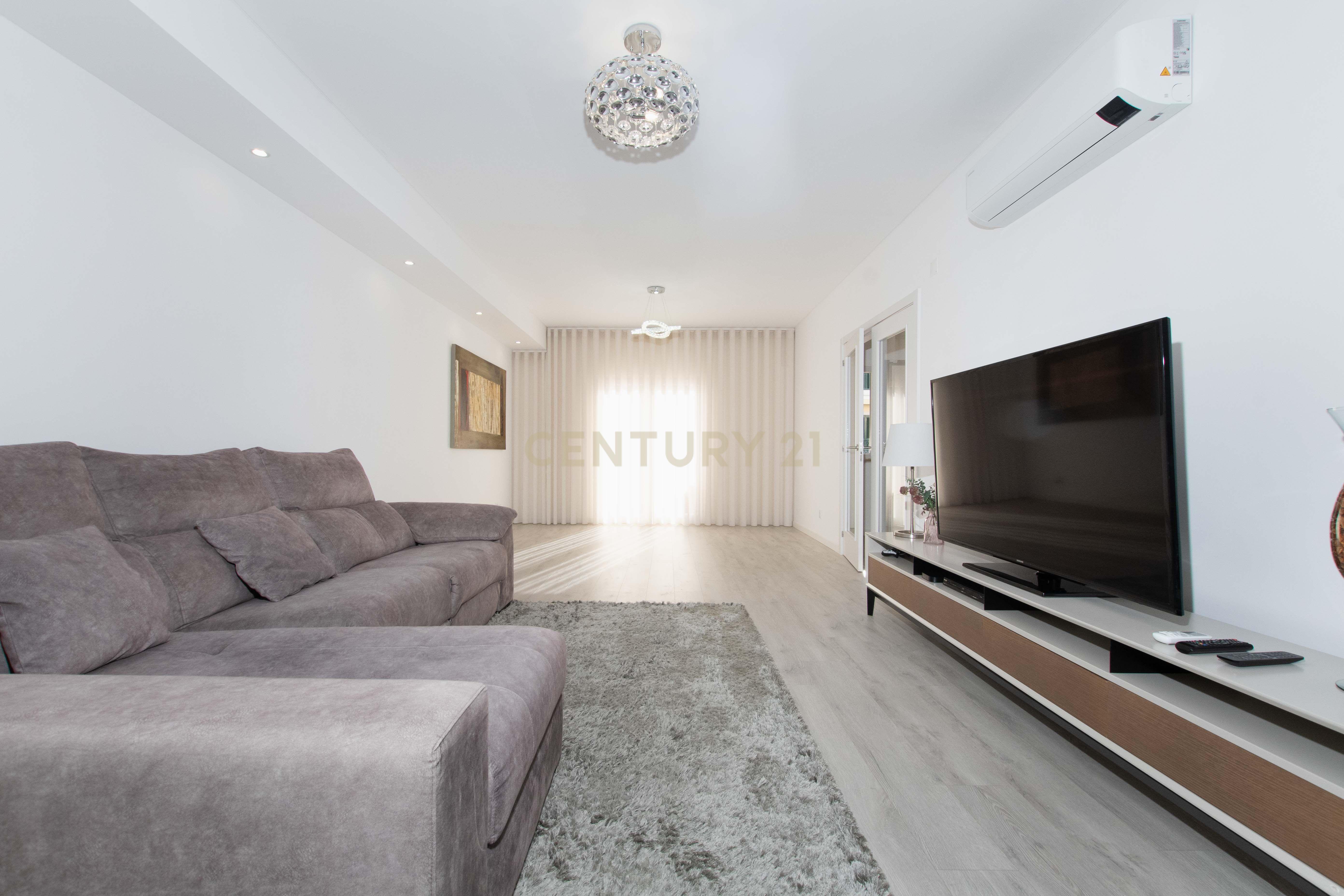Moradia T5 - Casas do Rio - Image 11