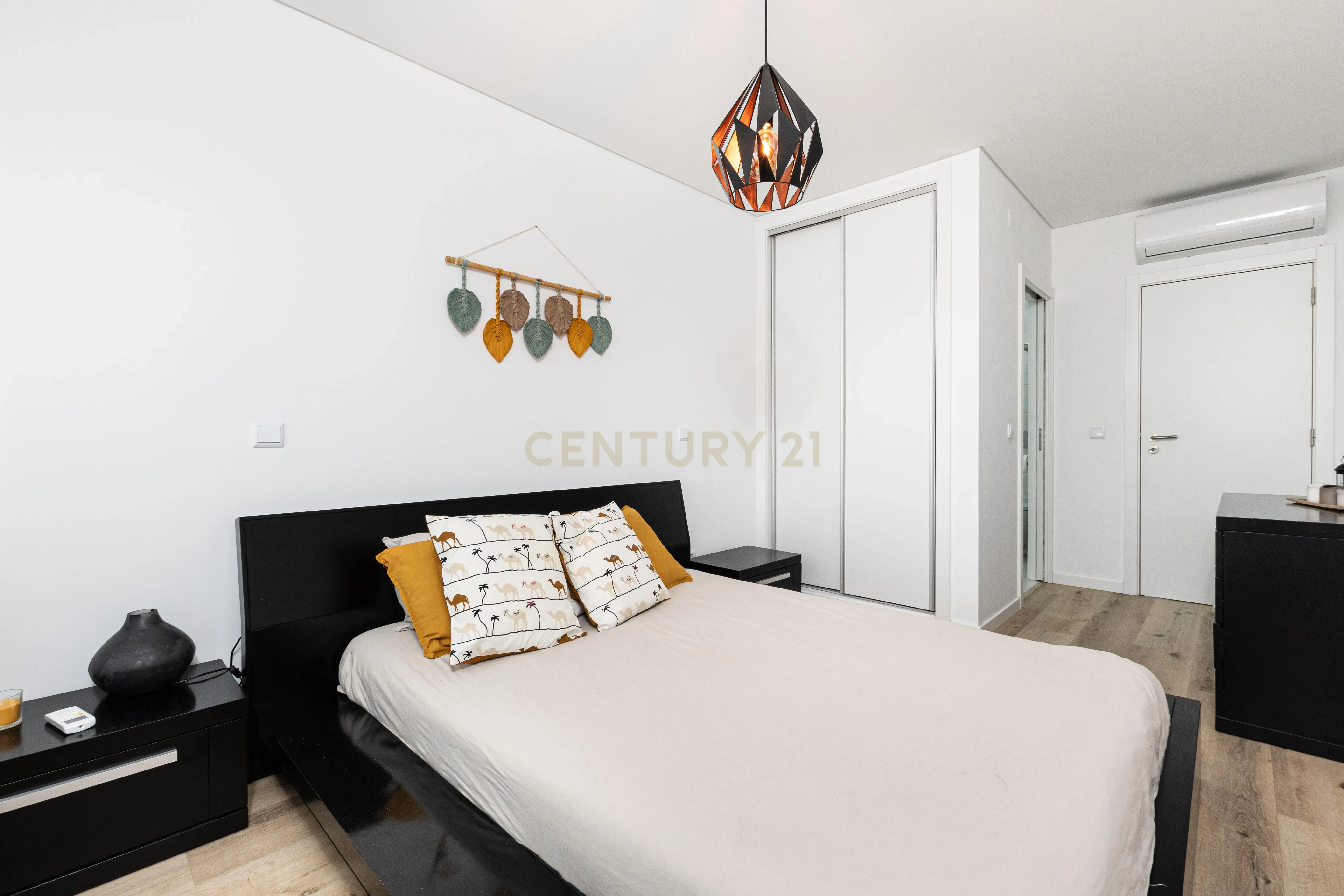 Elegante Apartamento T3 na Arruda dos Vinhos - Image 2