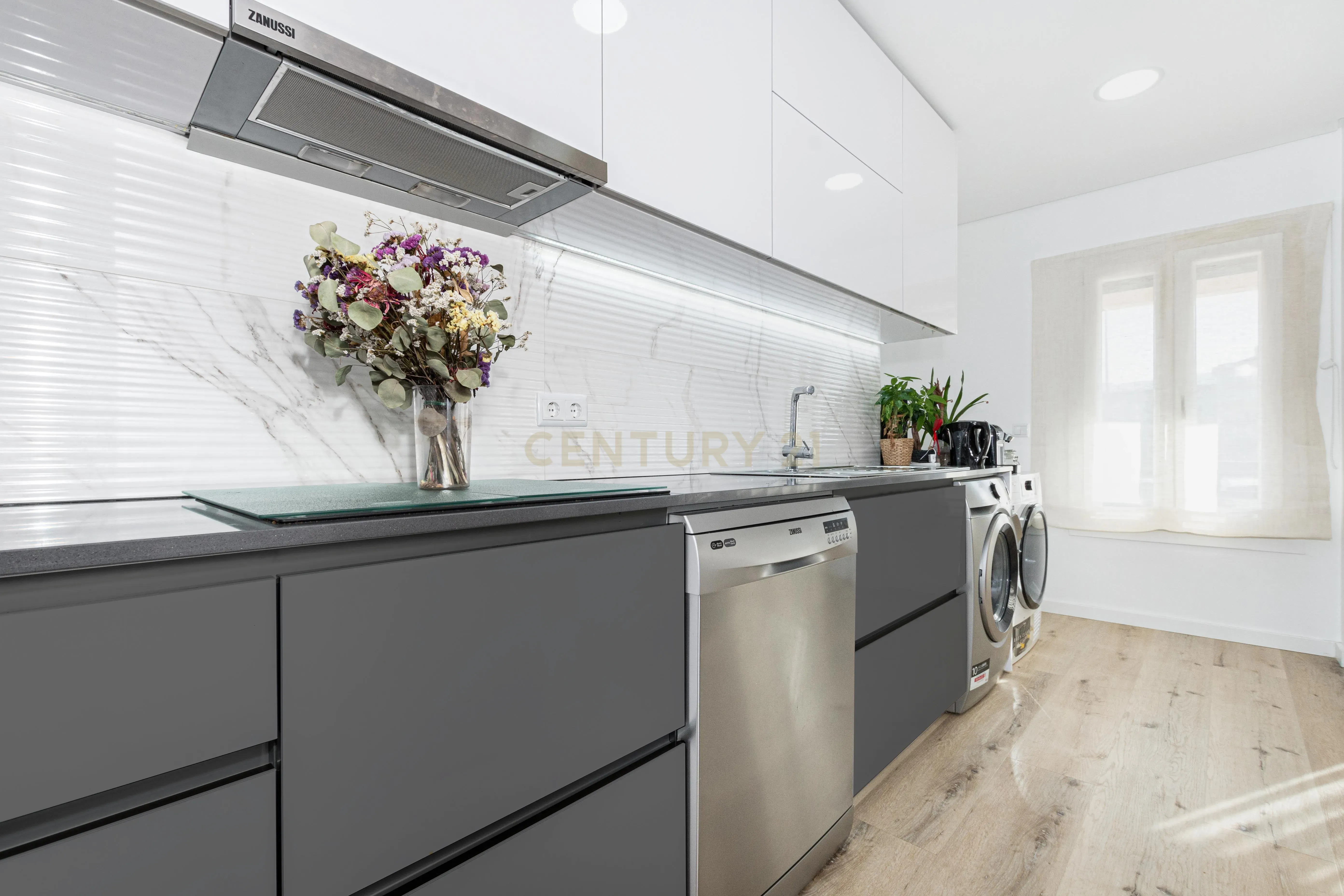 Elegante Apartamento T2 na Arruda dos Vinhos - Image 4
