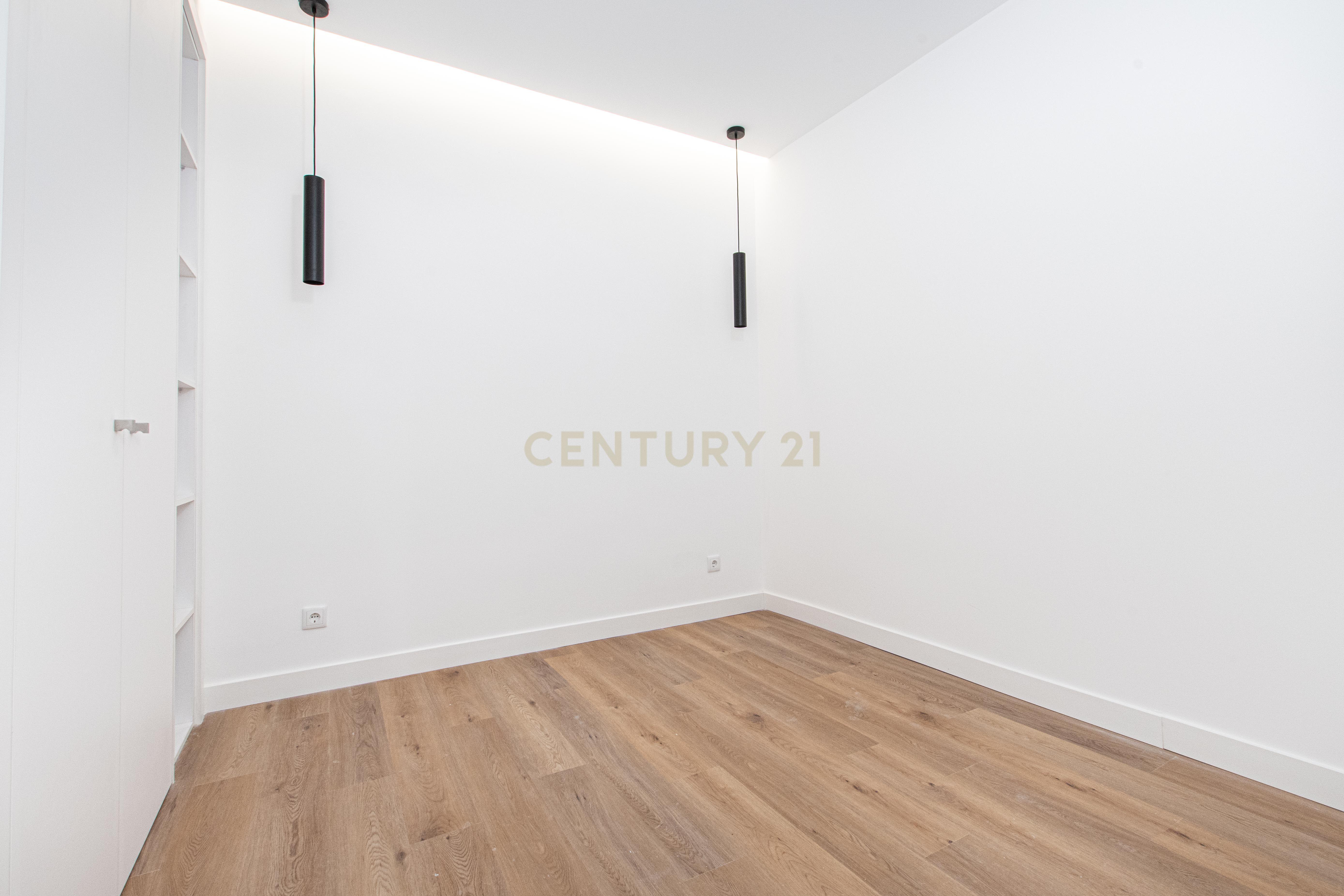Apartamento remodelado T3 com varanda no Príncipe Real - Image 11