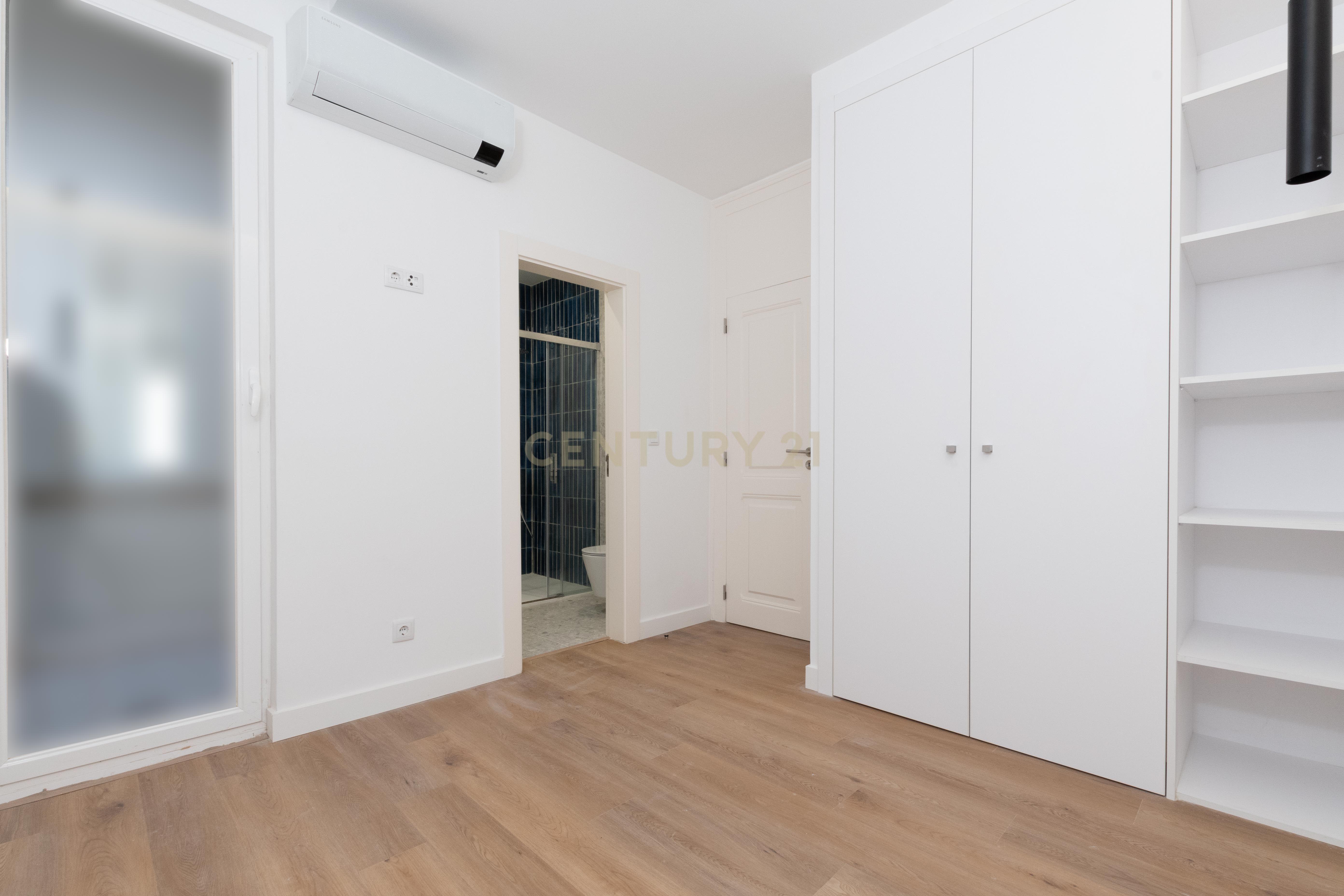 Apartamento remodelado T3 com varanda no Príncipe Real - Image 12