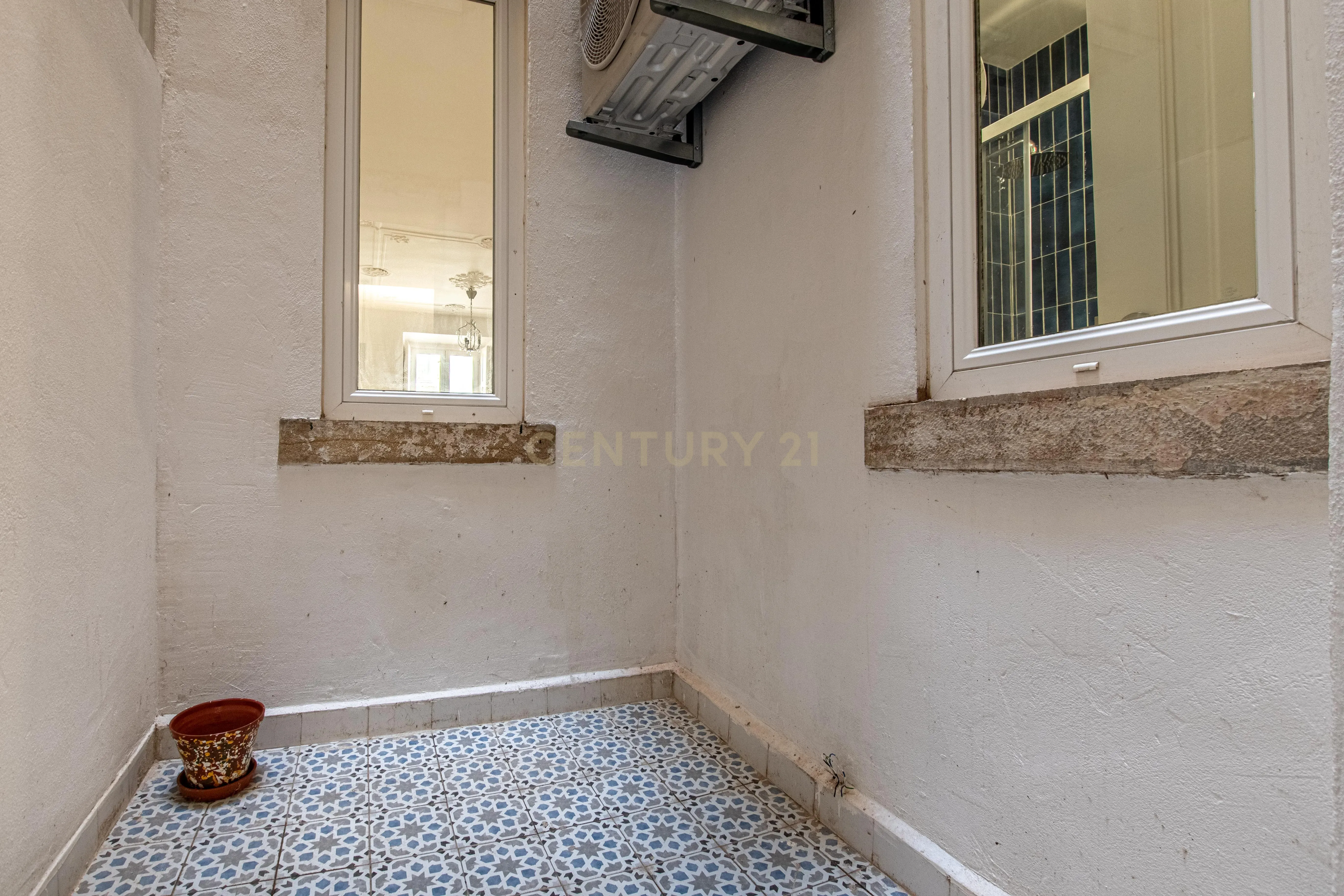 Apartamento remodelado T3 com varanda no Príncipe Real - Image 14