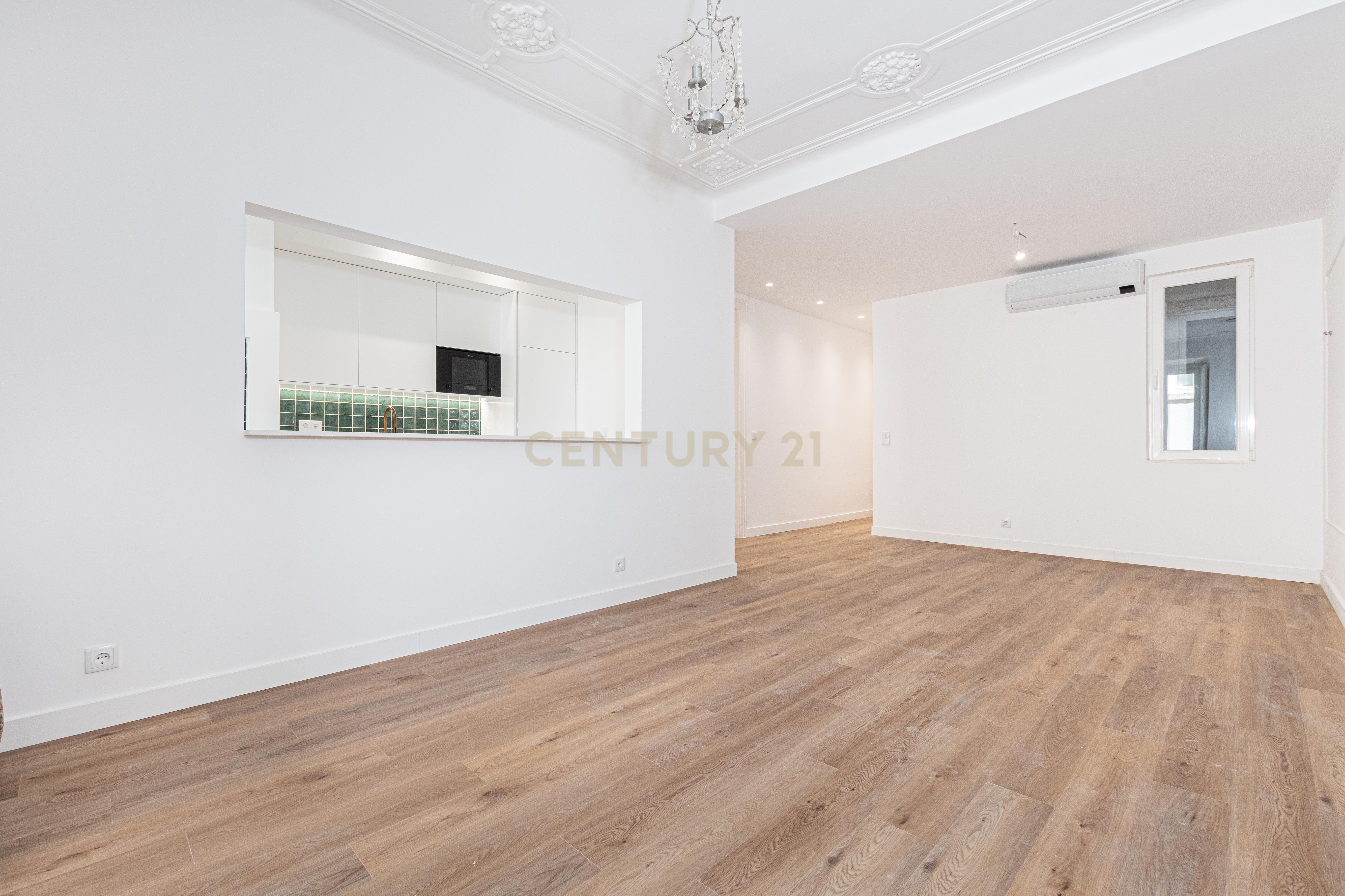 Apartamento remodelado T3 com varanda no Príncipe Real - Image 4