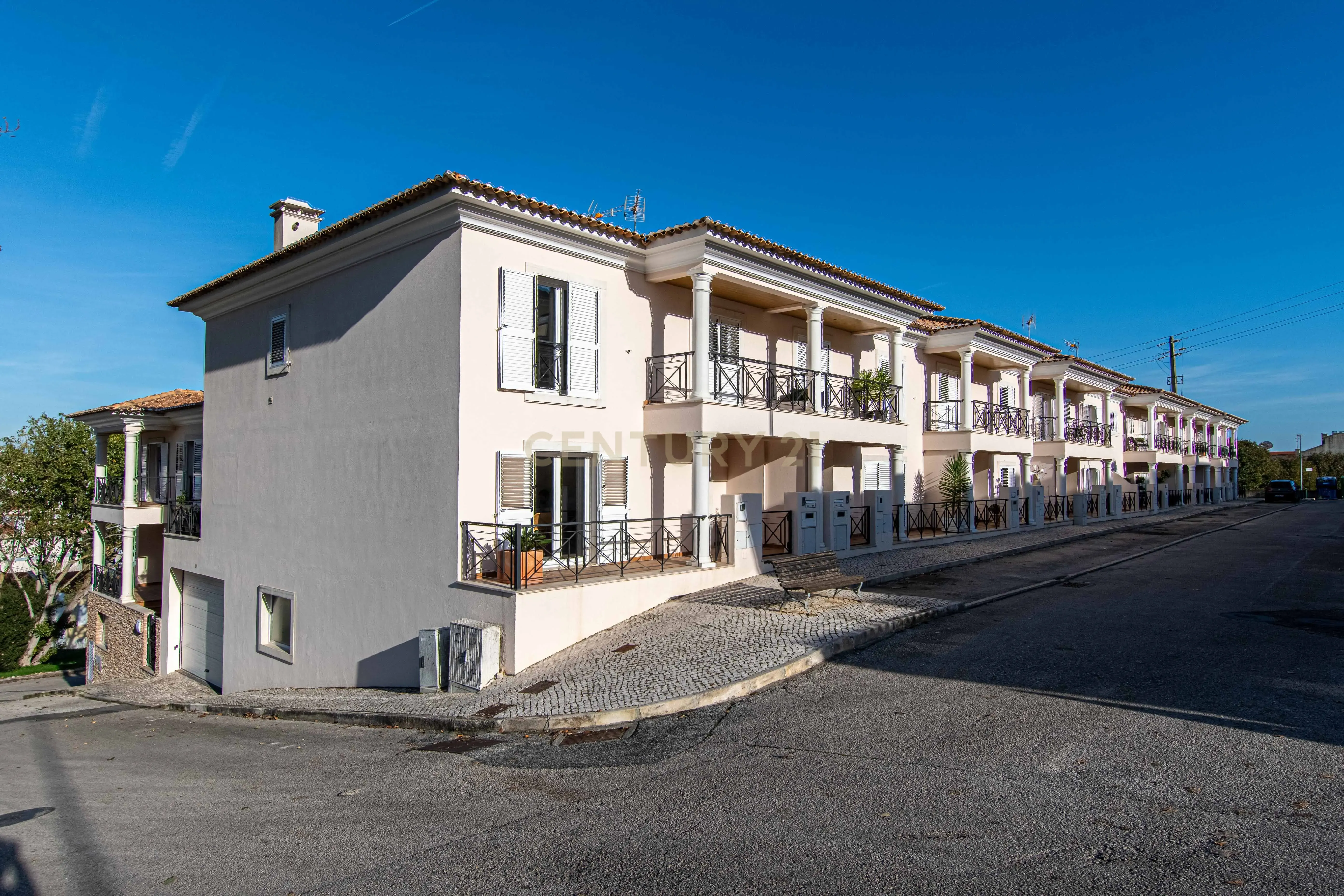 Moradia T5 - Casas do Rio - Image 3