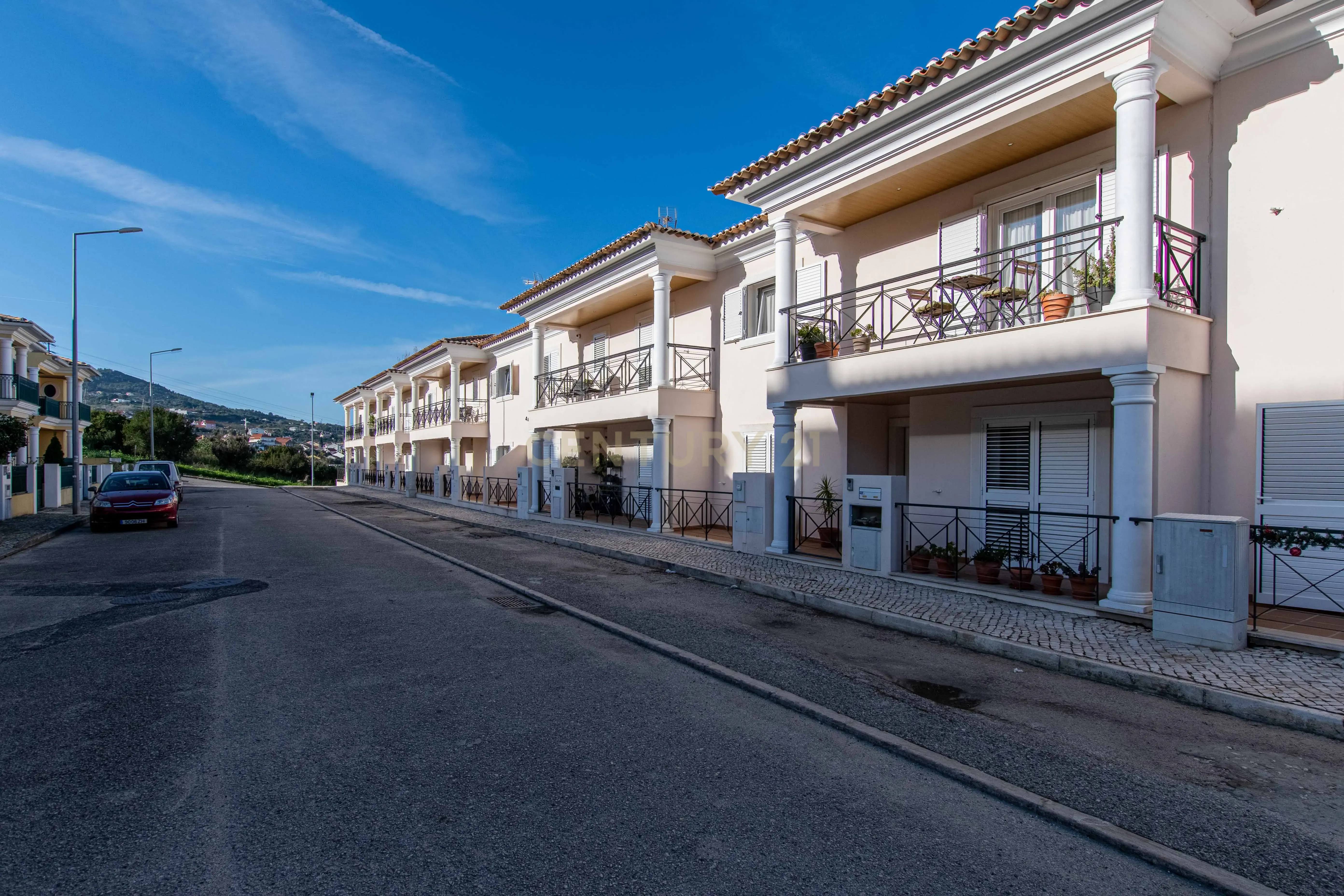 Moradia T5 - Casas do Rio - Image 4