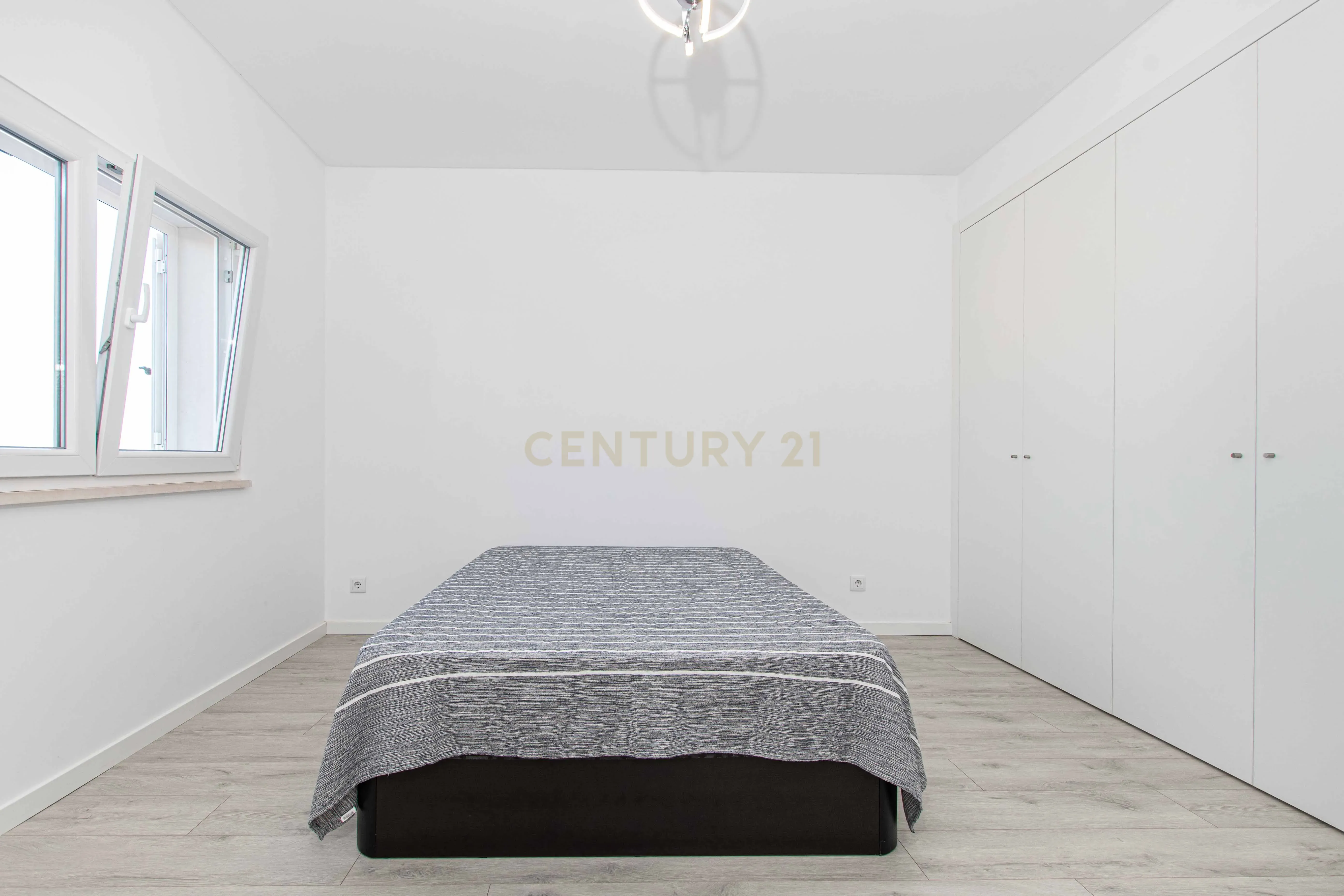 Moradia T5 - Casas do Rio - Image 37