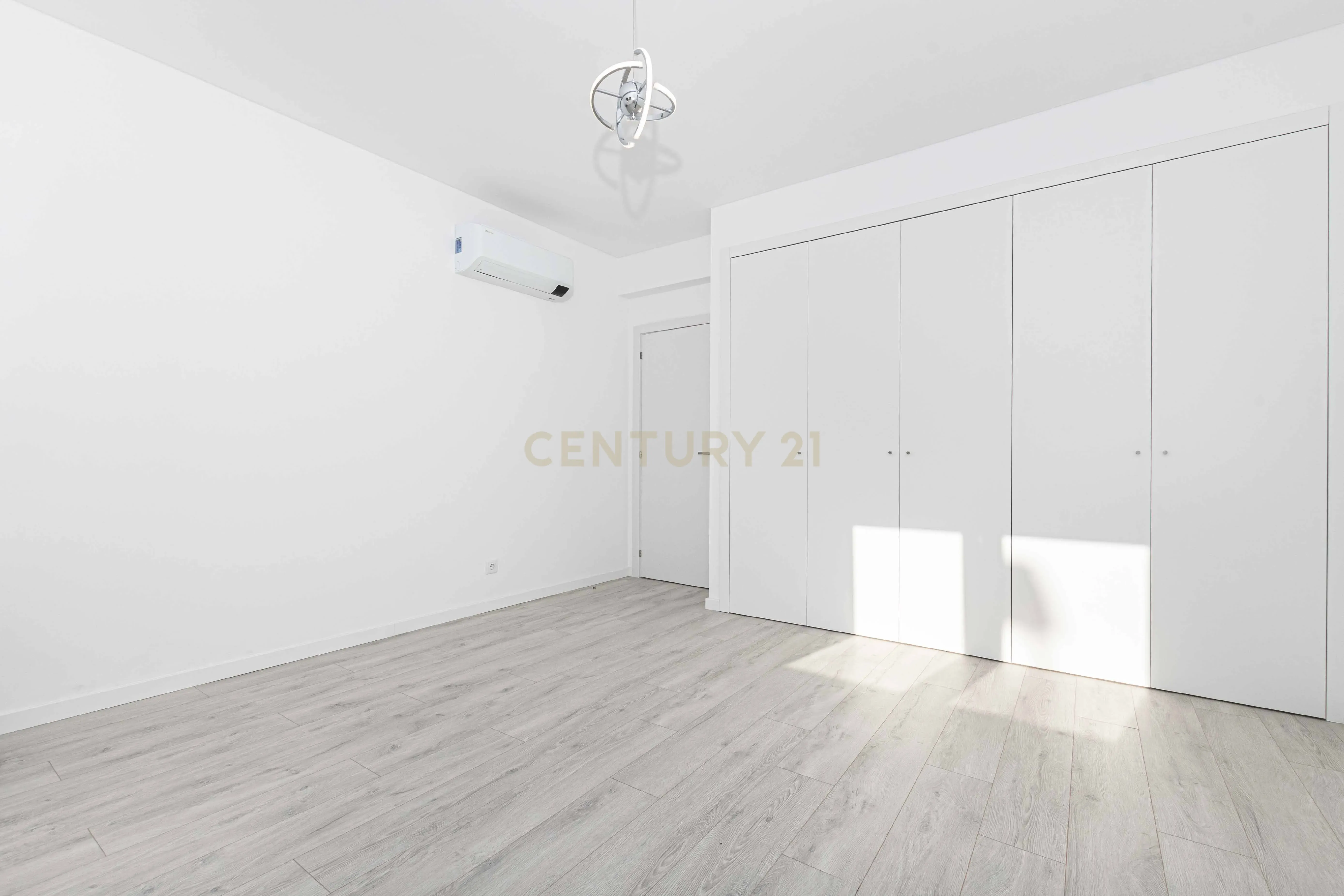 Moradia T5 - Casas do Rio - Image 36