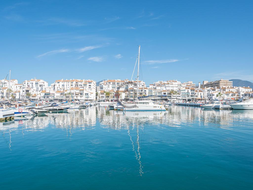 Apartamento Moderno em Málaga com Piscina e Proximidade à Praia - Image 38