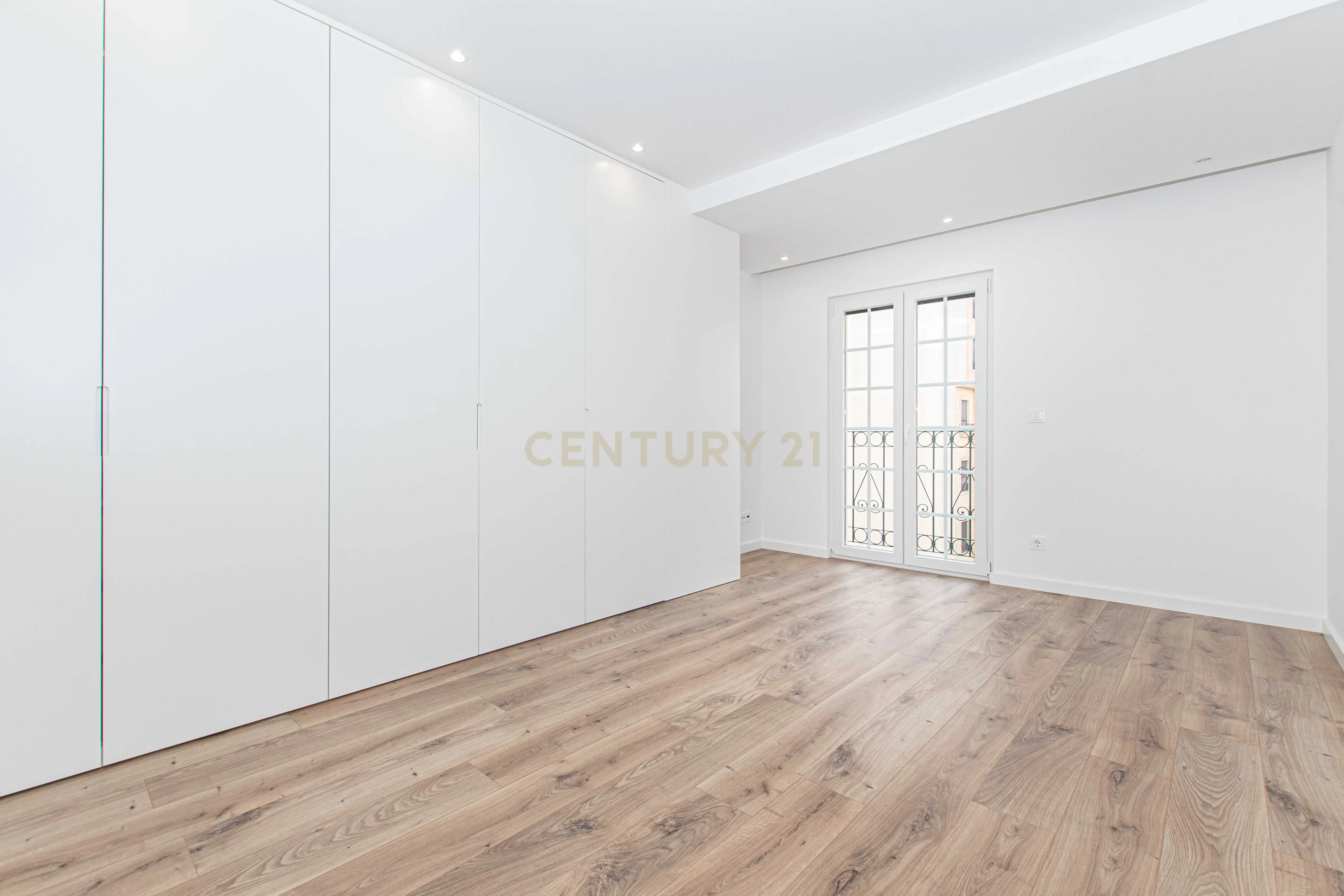 T2 Urbanização Neudel a estrear - Construção Nova - Image 10