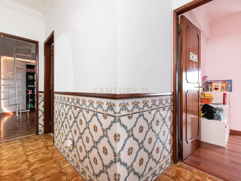 Apartamento T2+1 a 9 Minutos a pé da estação da Amadora - Image 10