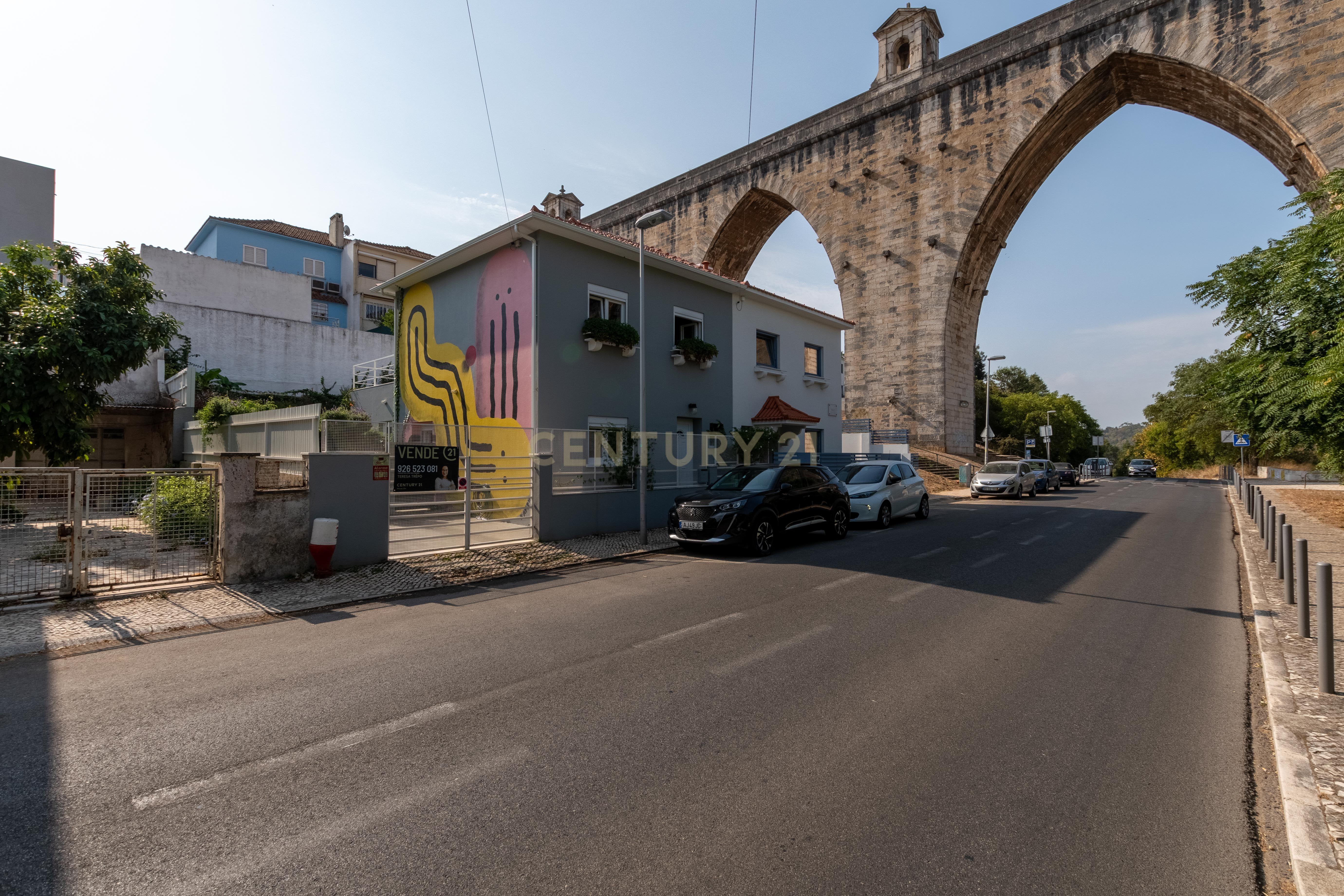 Moradia Geminada T3 - Campolide - Image 36