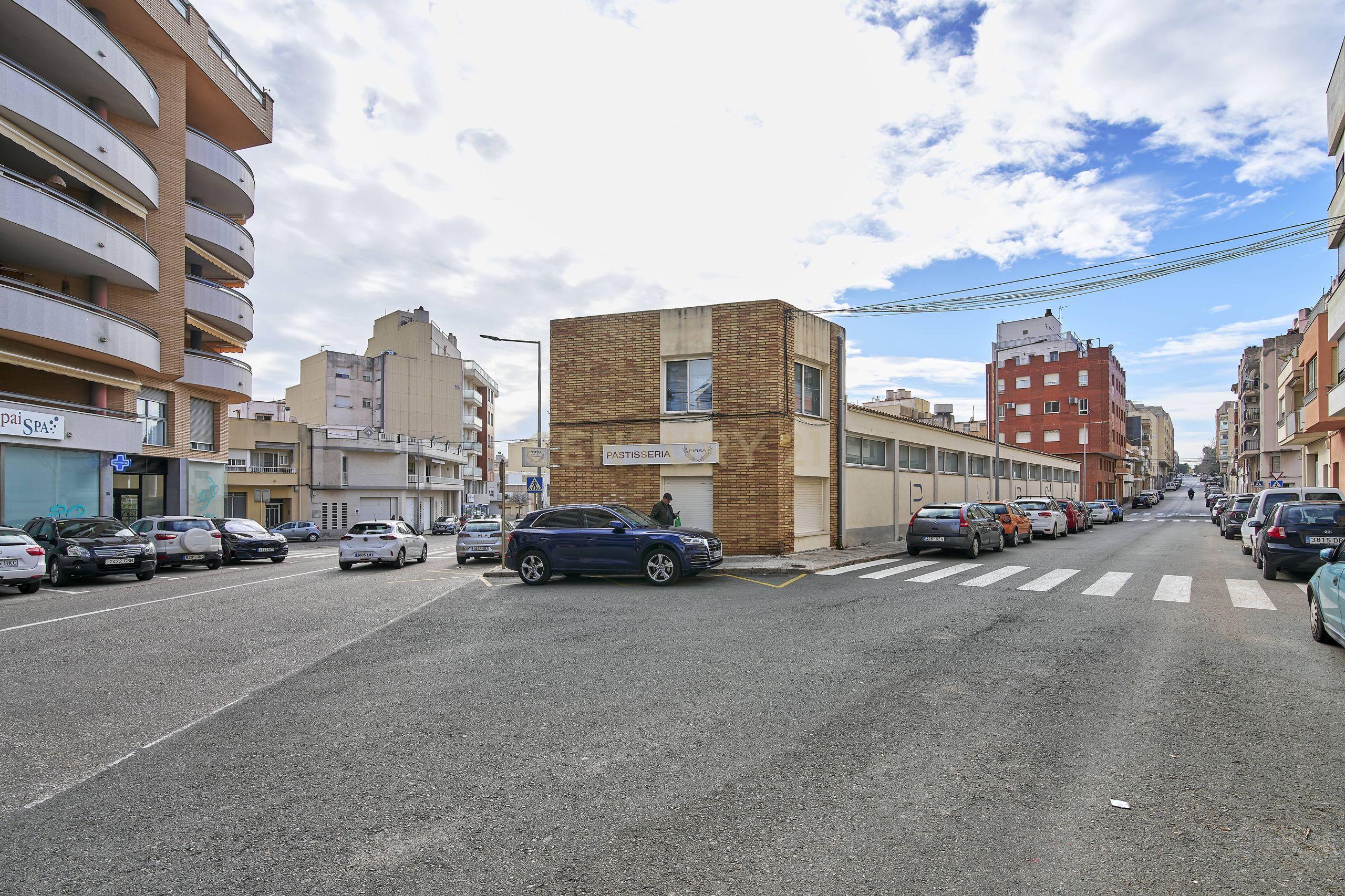 undefined - Image 40