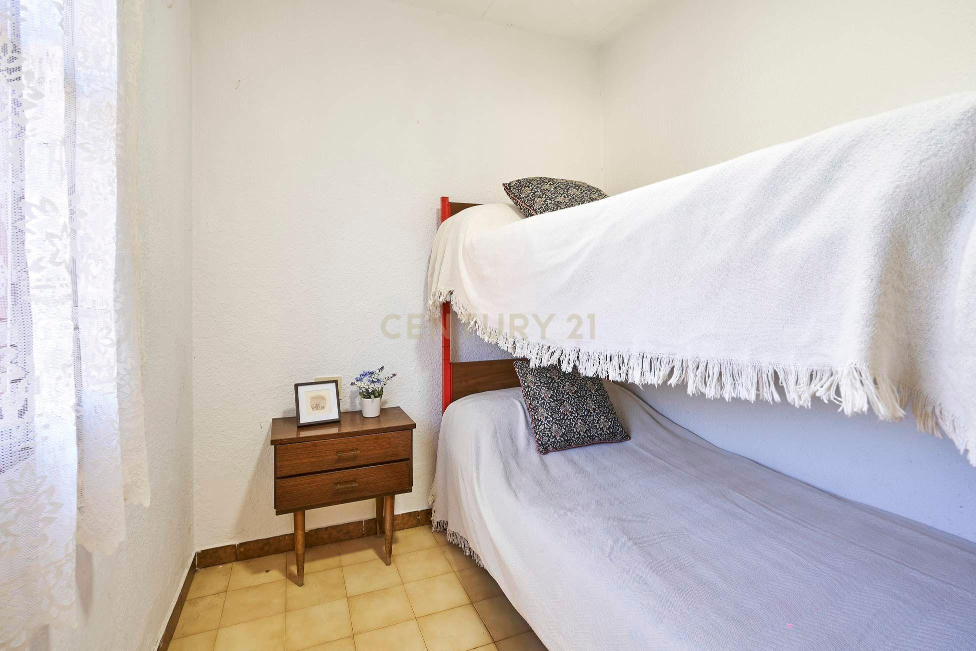 undefined - Image 13