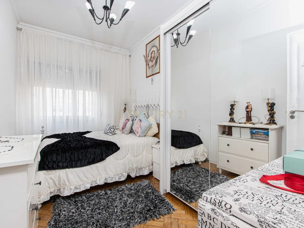 Apartamento T3 Odivelas - Metro - Image 20